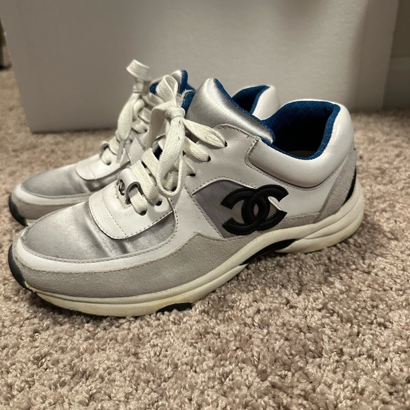 Stylish White Sneakers Women Shoes Fits 6 - Picture 2 of 11